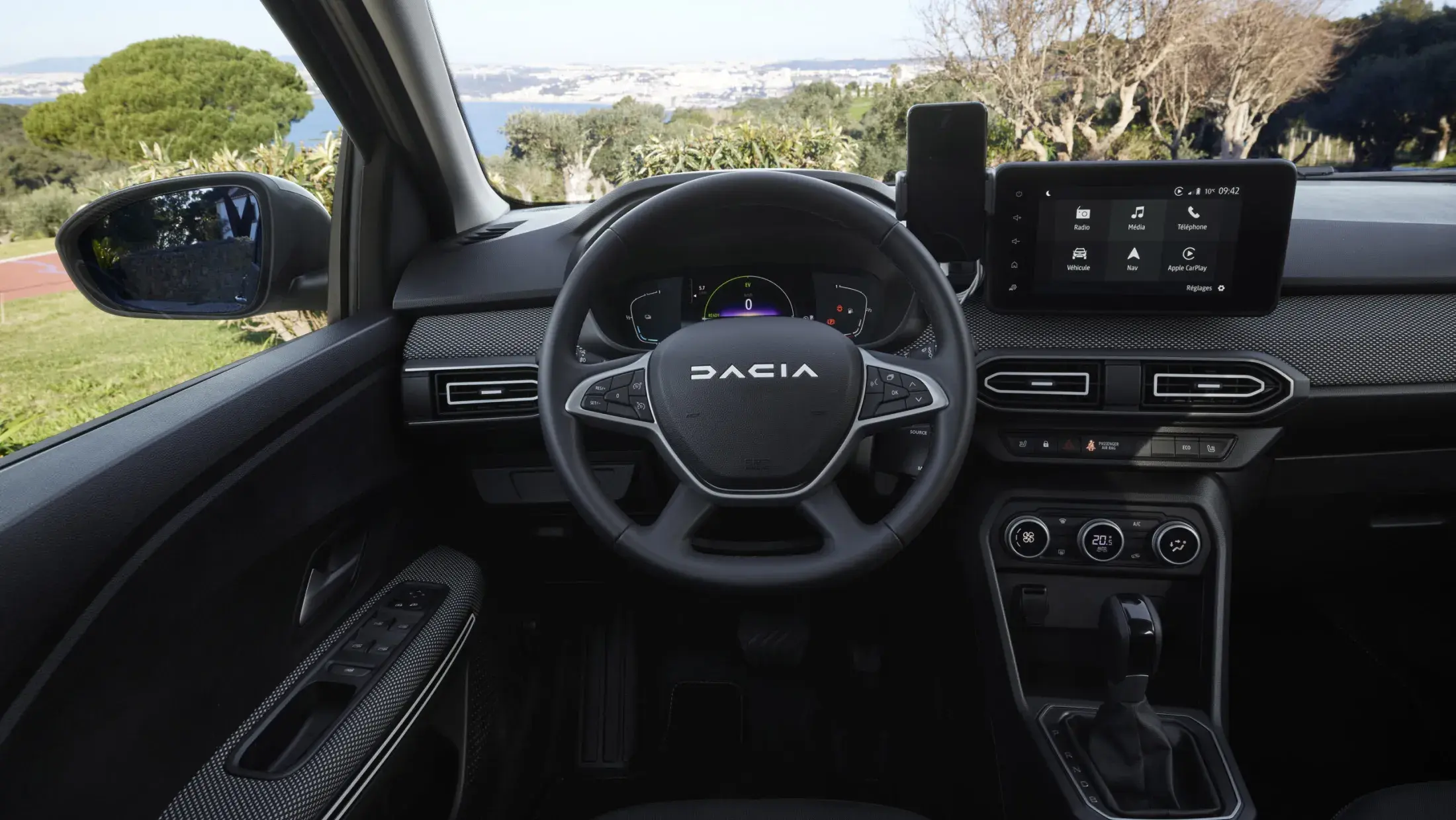 Dacia Jogger Hybrid inside